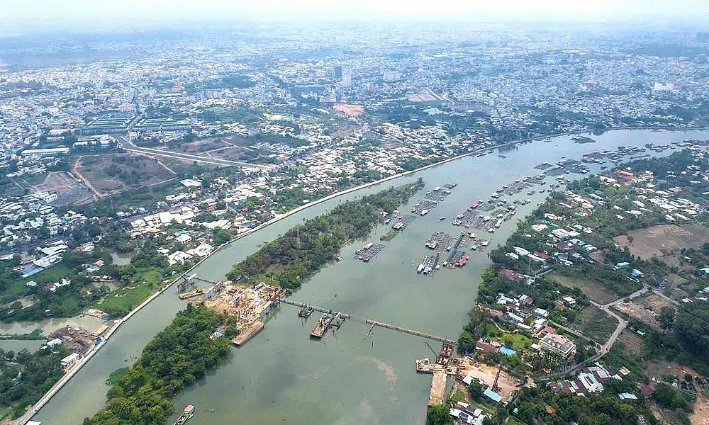 Dự án đường trục trung tâm TP. Biên Hòa là một trong những công trình trọng điểm của tỉnh Đồng Nai. Ảnh: Hà Anh Chiến